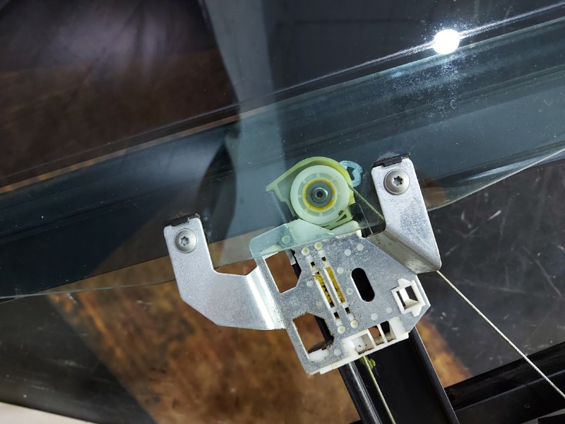 Стеклоподъемник, 1000 рублей, Красноярск