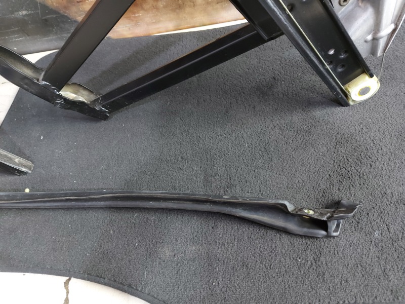 Стеклоподъемник, 1000 рублей, Красноярск