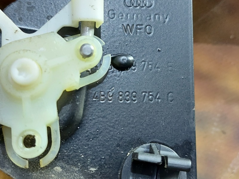 Стеклоподъемник, 1000 рублей, Красноярск