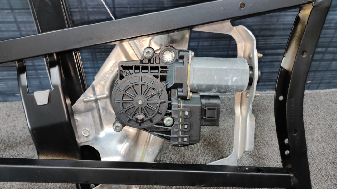 Стеклоподъемник, 1500 рублей, Красноярск