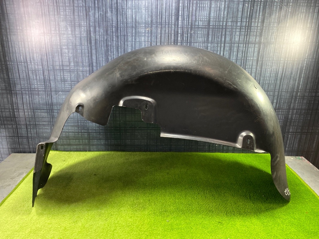 Подкрылок, 1000 рублей, Красноярск