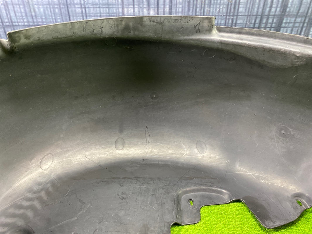 Подкрылок, 1000 рублей, Красноярск