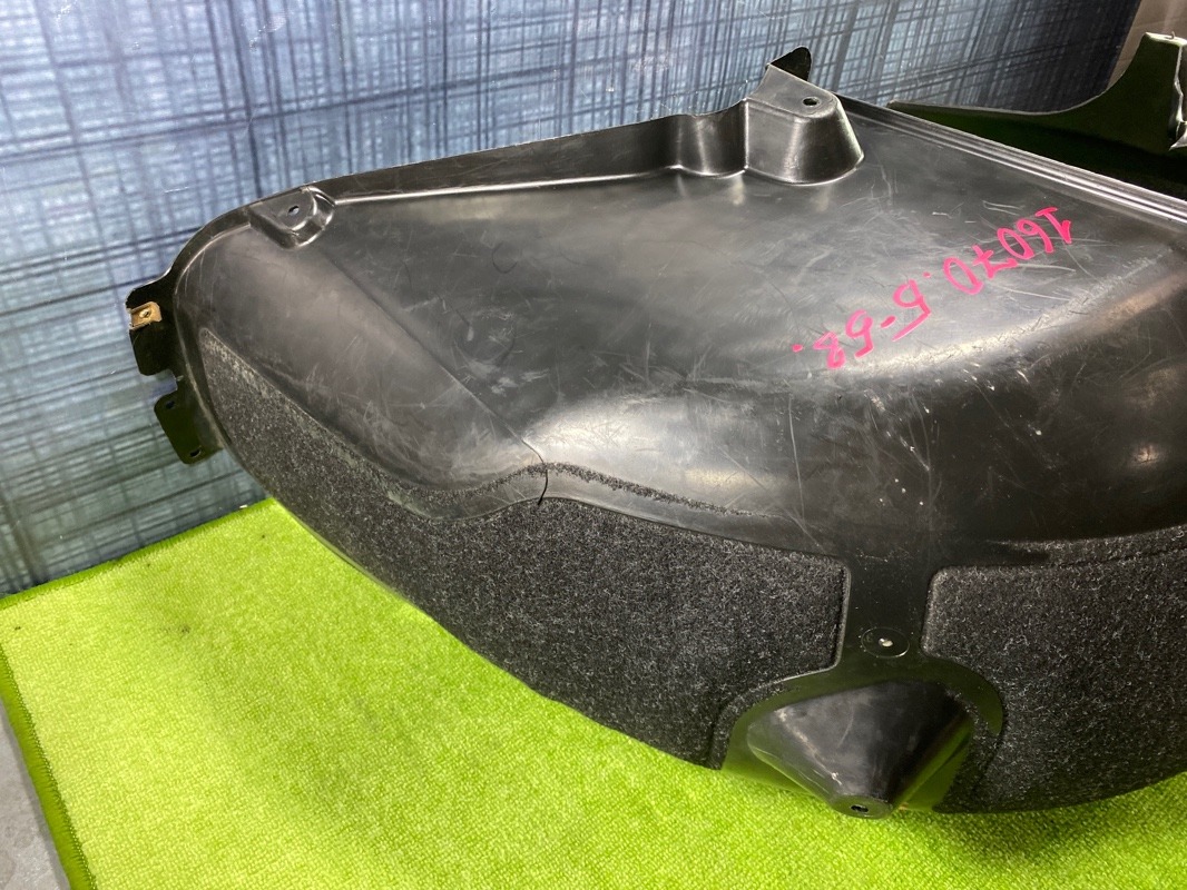 Подкрылок, 300 рублей, Красноярск