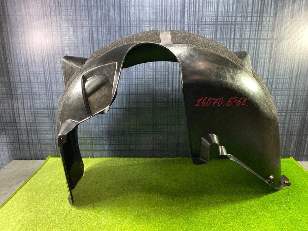 Подкрылок, 300 рублей, Красноярск