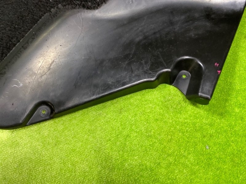 Подкрылок, 300 рублей, Красноярск