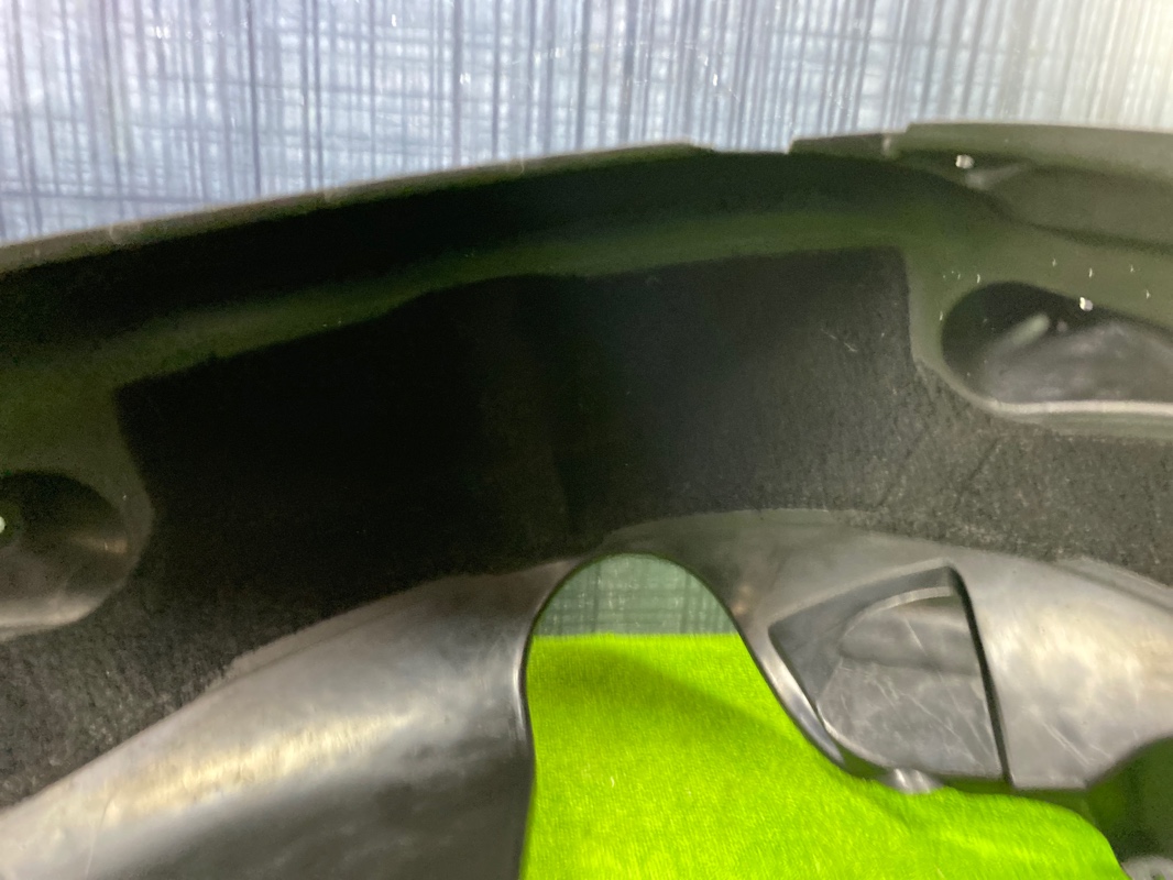 Подкрылок, 300 рублей, Красноярск