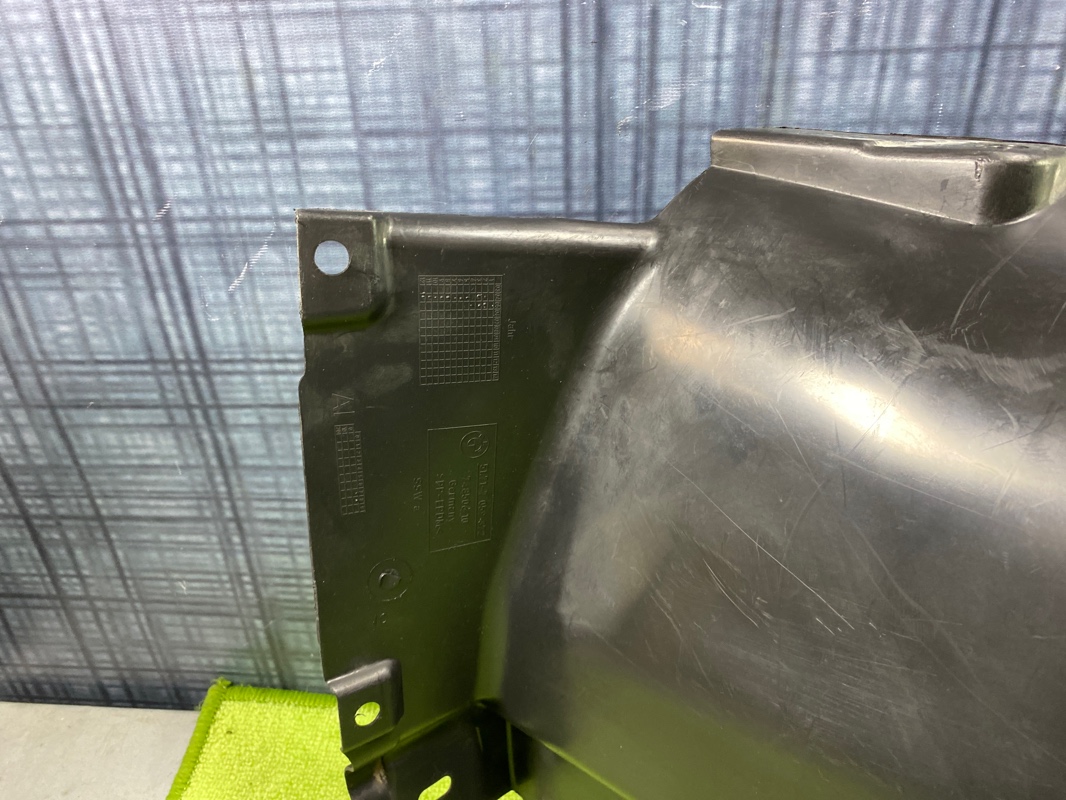 Подкрылок, 900 рублей, Красноярск