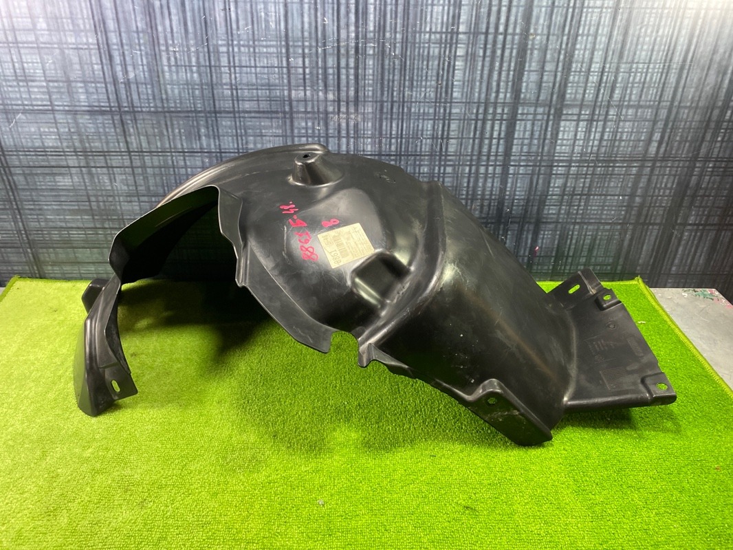 Подкрылок, 900 рублей, Красноярск