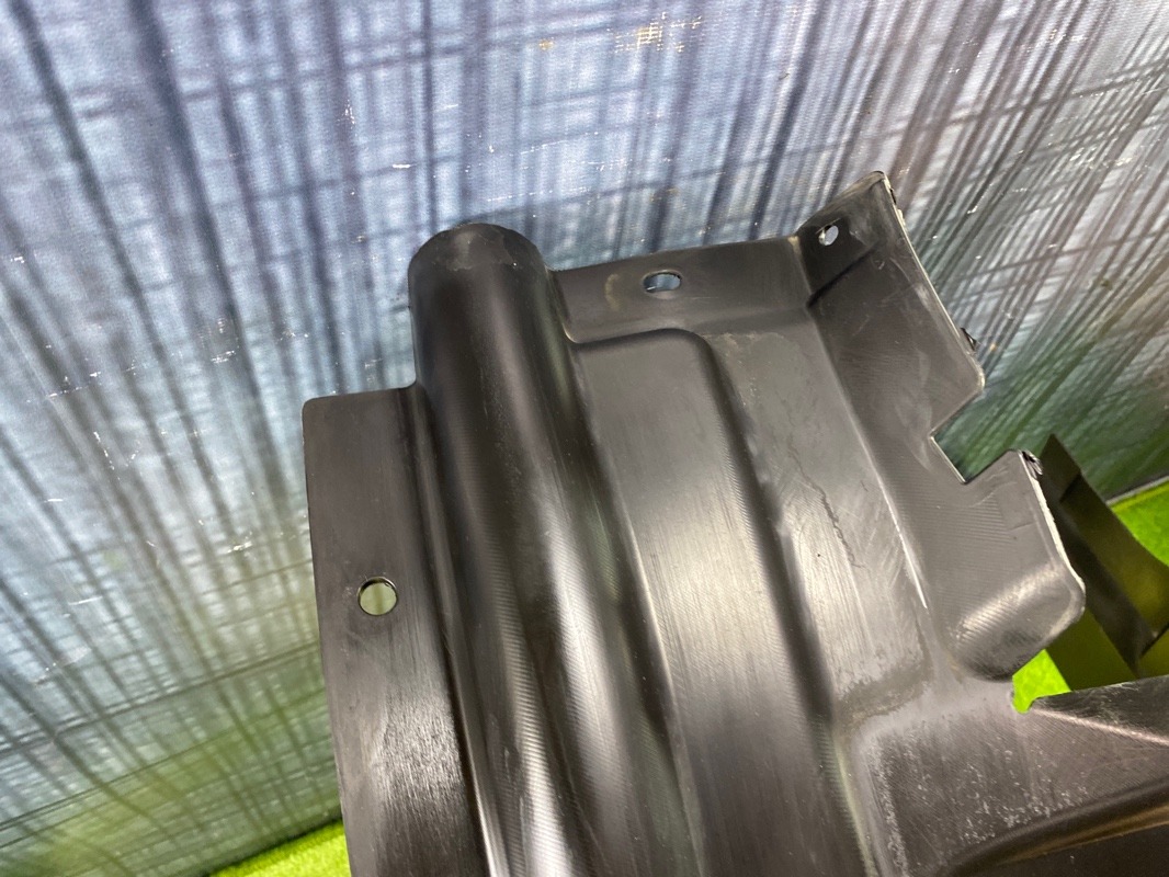 Подкрылок, 1200 рублей, Красноярск