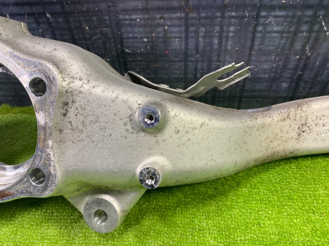 Поворотный кулак, 4400 рублей, Красноярск