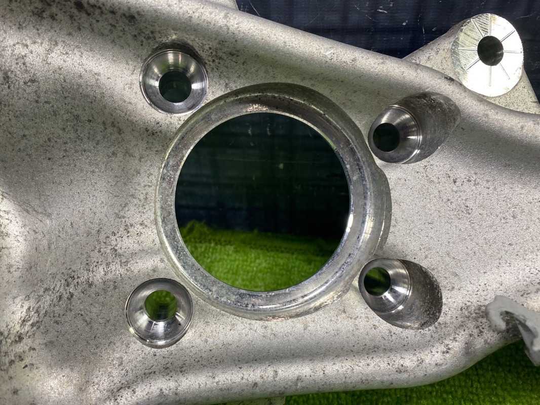 Поворотный кулак, 4400 рублей, Красноярск