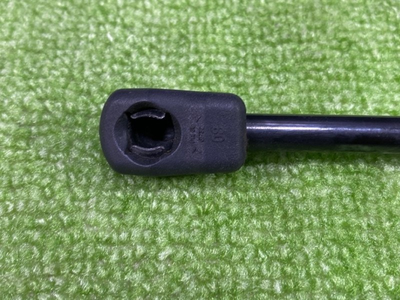 Амортизатор капота, 520 рублей, Красноярск