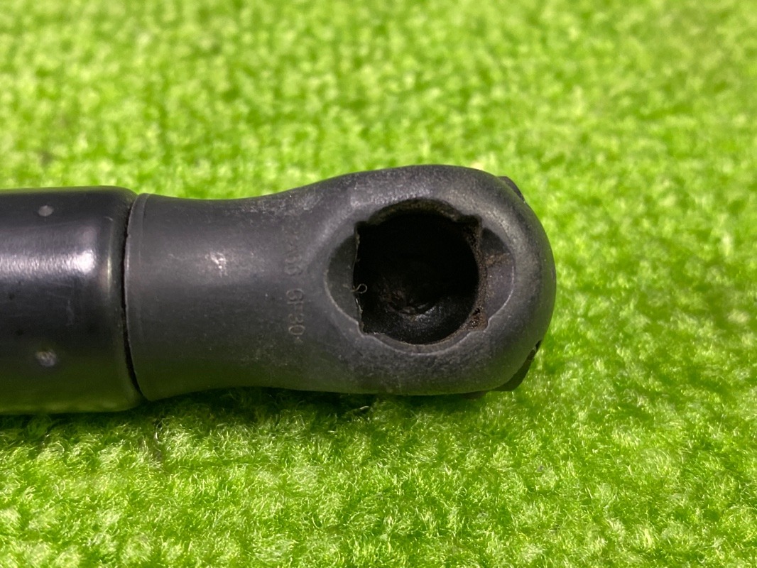 Амортизатор капота, 520 рублей, Красноярск