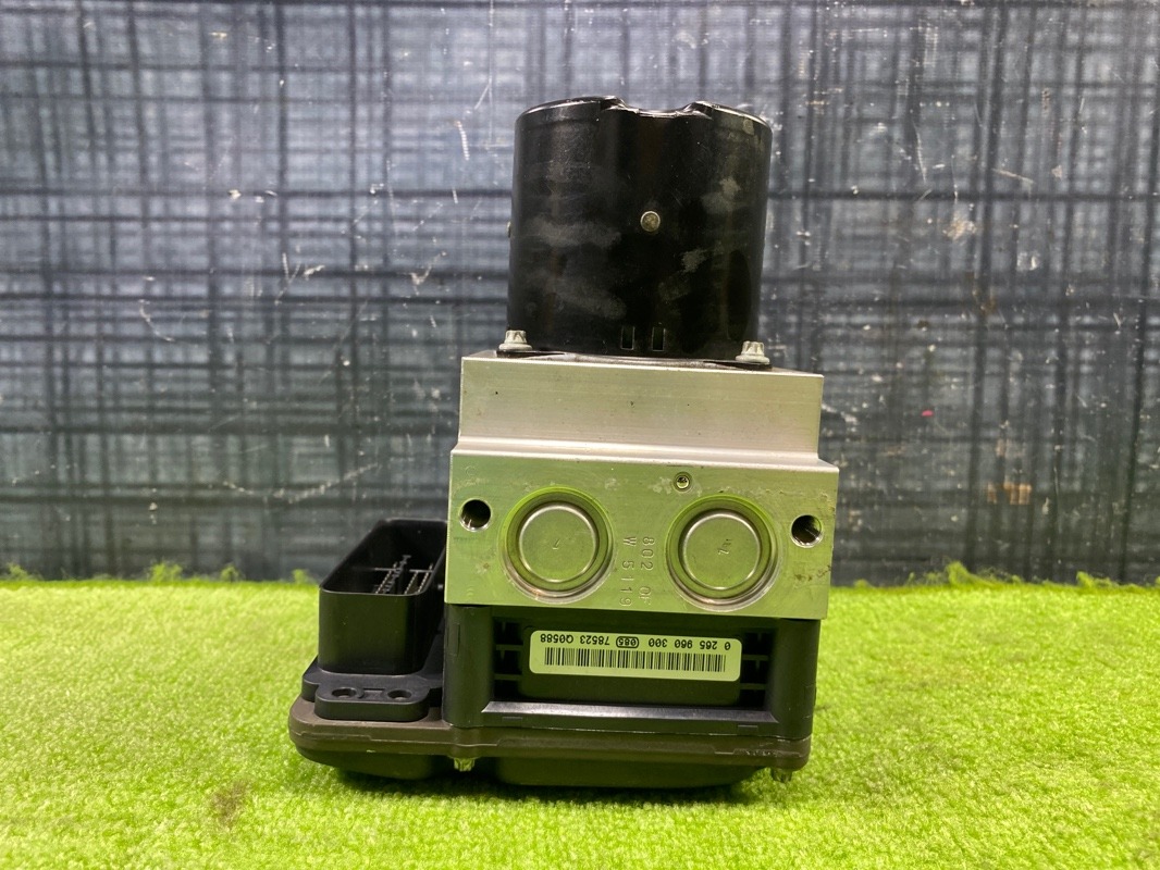 Блок ABS, 6400 рублей, Красноярск