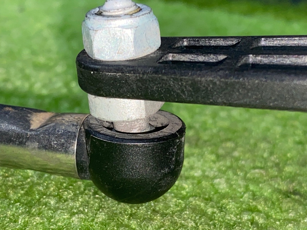 Датчик уровня подвески, 2000 рублей, Красноярск