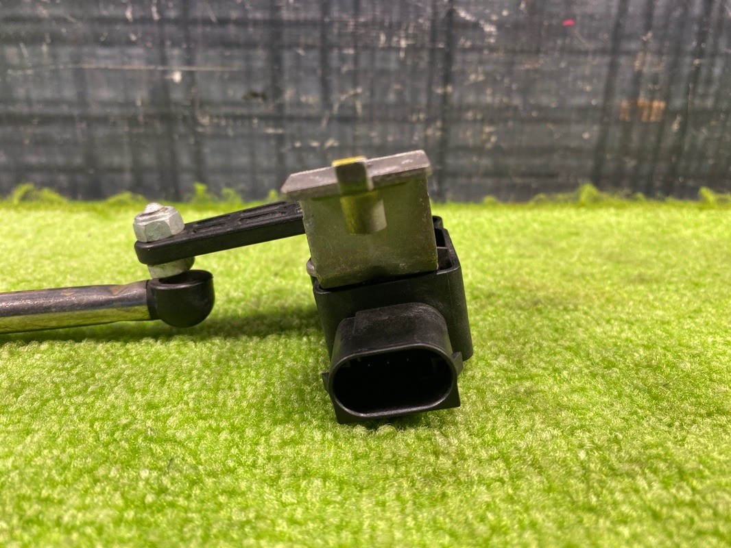 Датчик уровня подвески, 2000 рублей, Красноярск