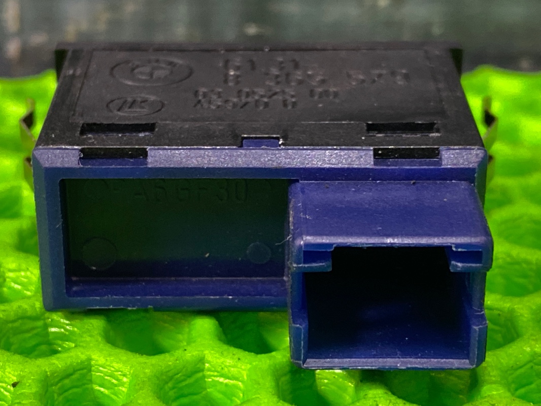 Кнопка открывания багажника, 322 рублей, Красноярск