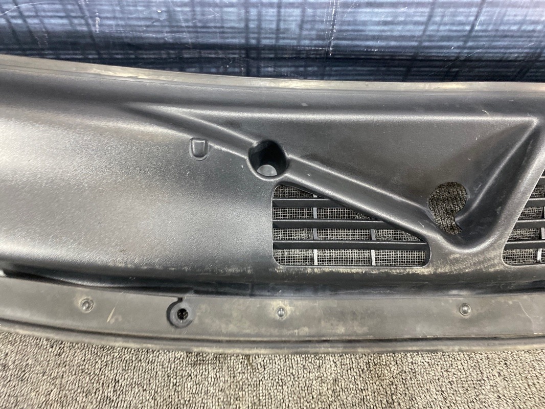 Решетка под лобовое стекло, 2000 рублей, Красноярск