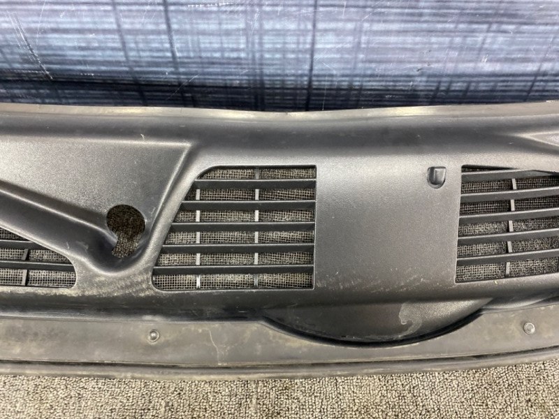 Решетка под лобовое стекло, 2000 рублей, Красноярск