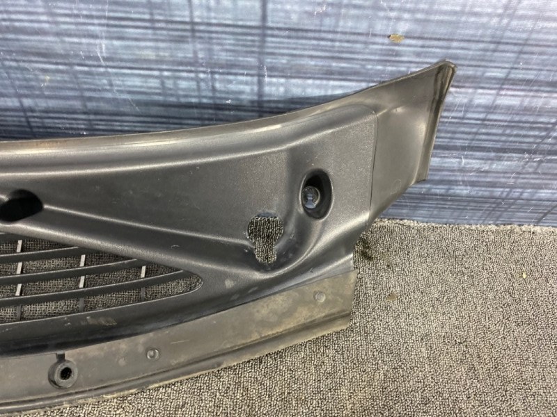 Решетка под лобовое стекло, 2000 рублей, Красноярск