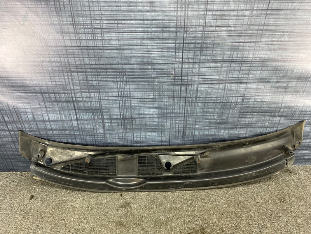 Решетка под лобовое стекло, 2000 рублей, Красноярск