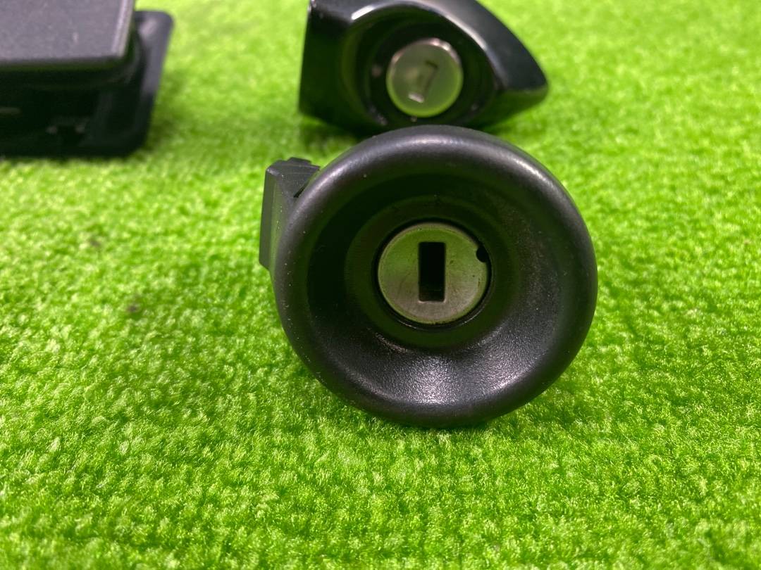 Комплект замков с ключом, 2700 рублей, Красноярск