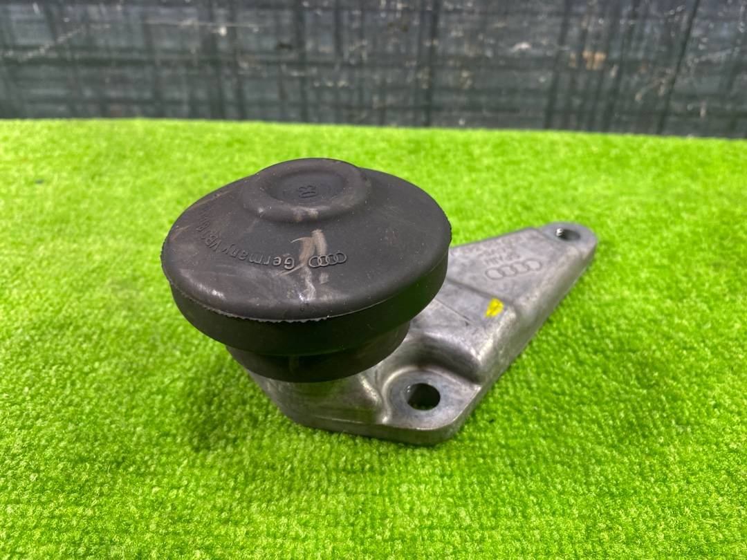 Кронштейн двигателя, 600 рублей, Красноярск