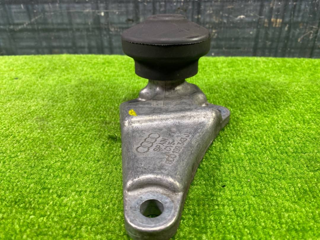 Кронштейн двигателя, 600 рублей, Красноярск