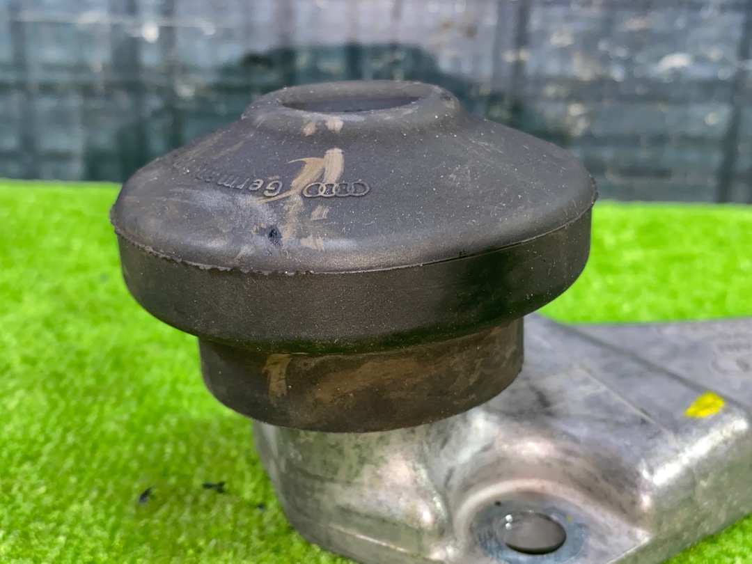 Кронштейн двигателя, 600 рублей, Красноярск