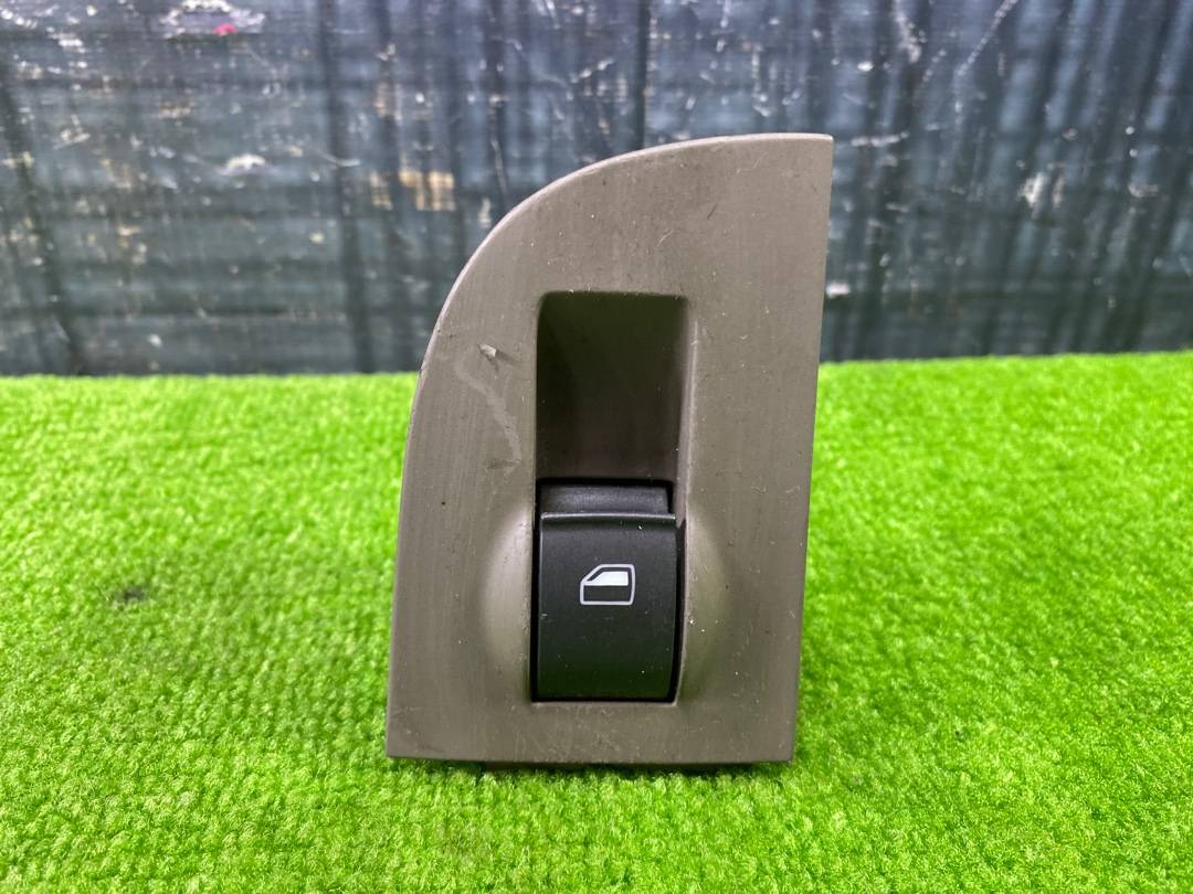 Кнопка стеклоподъемника, 275 рублей, Красноярск