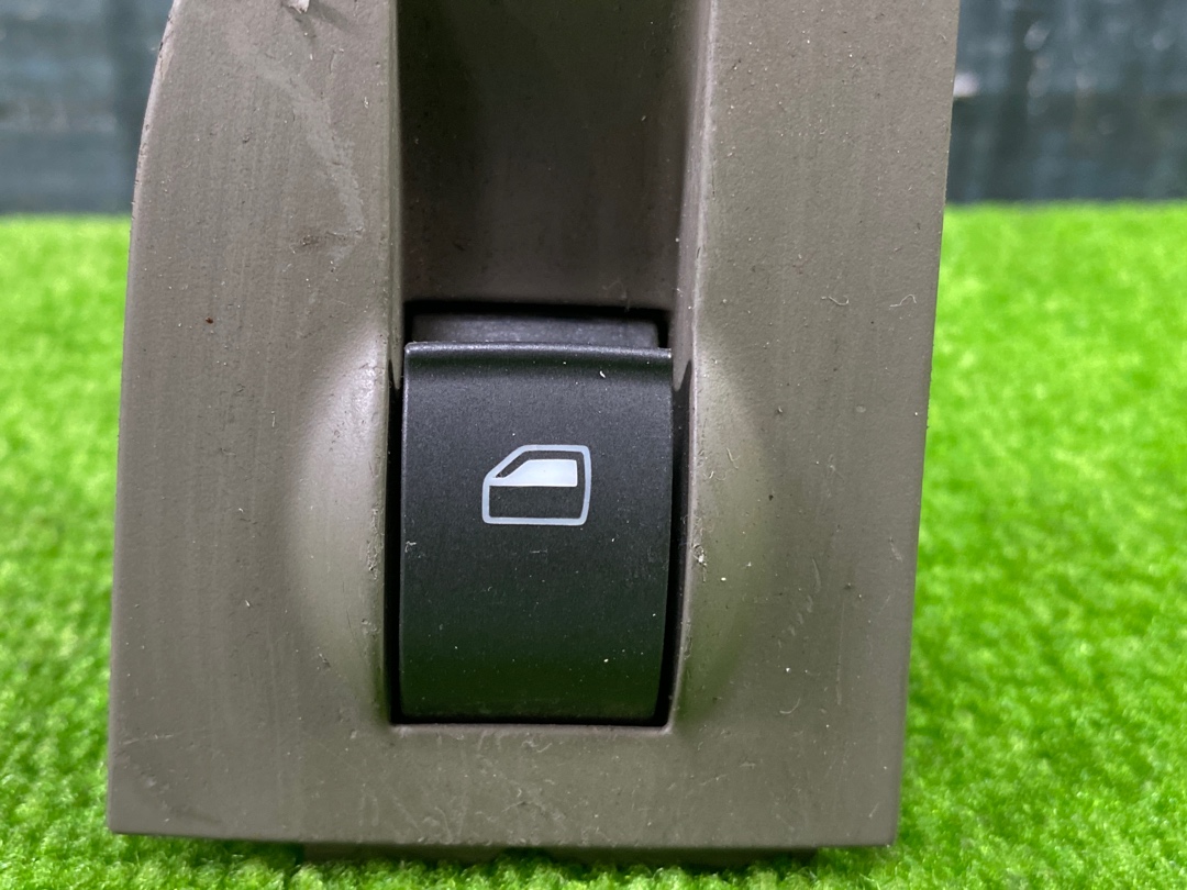 Кнопка стеклоподъемника, 275 рублей, Красноярск