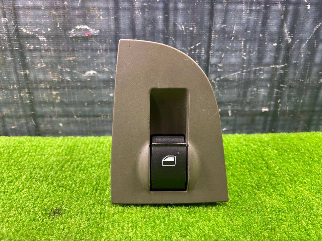 Кнопка стеклоподъемника, 275 рублей, Красноярск