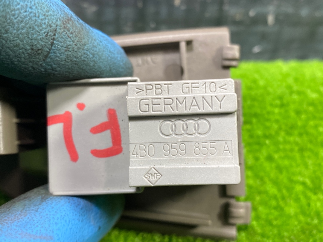 Кнопка стеклоподъемника, 275 рублей, Красноярск