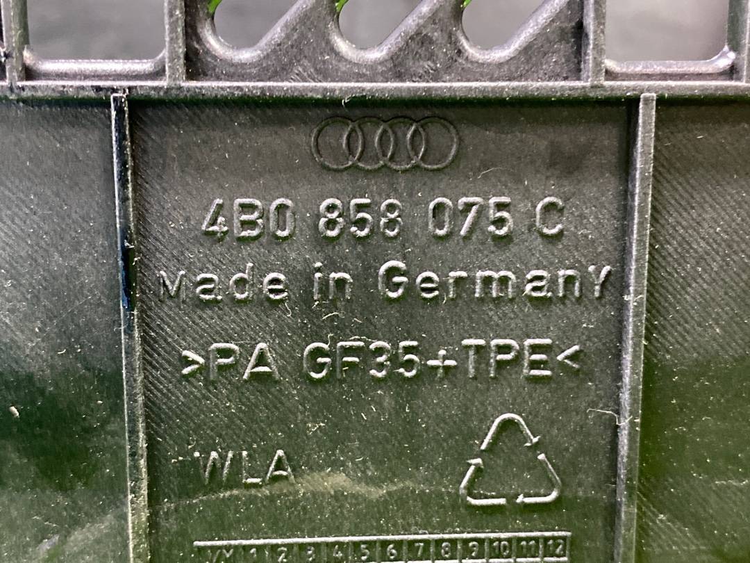 Рамка под магнитофон, 750 рублей, Красноярск