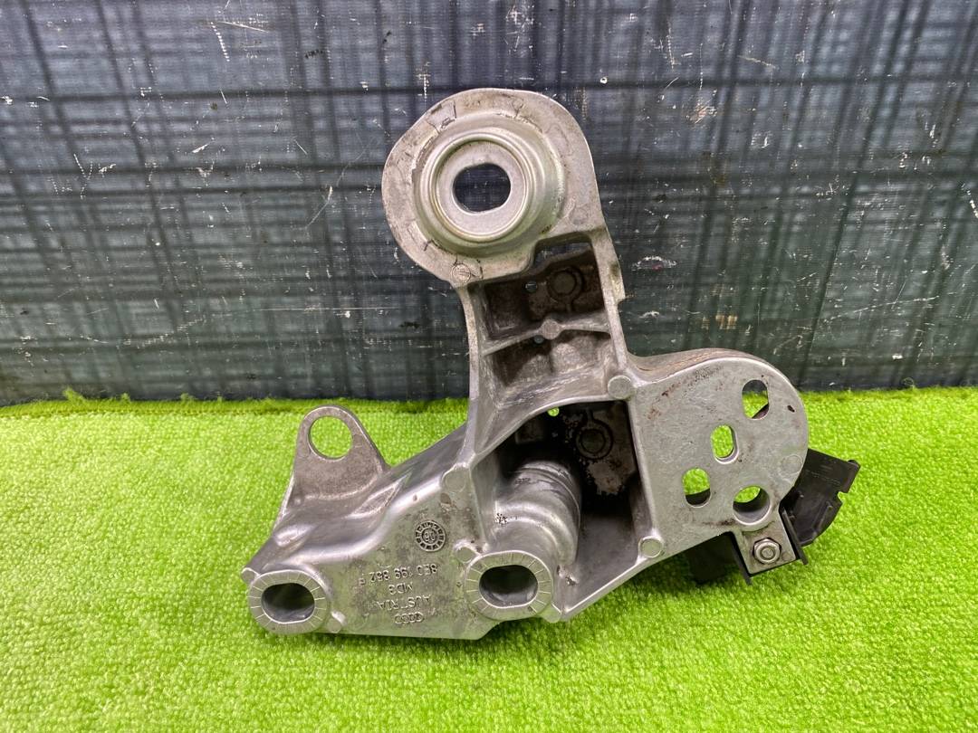 Кронштейн двигателя, 500 рублей, Красноярск