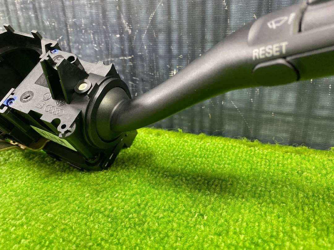 Подрулевой переключатель, 900 рублей, Красноярск