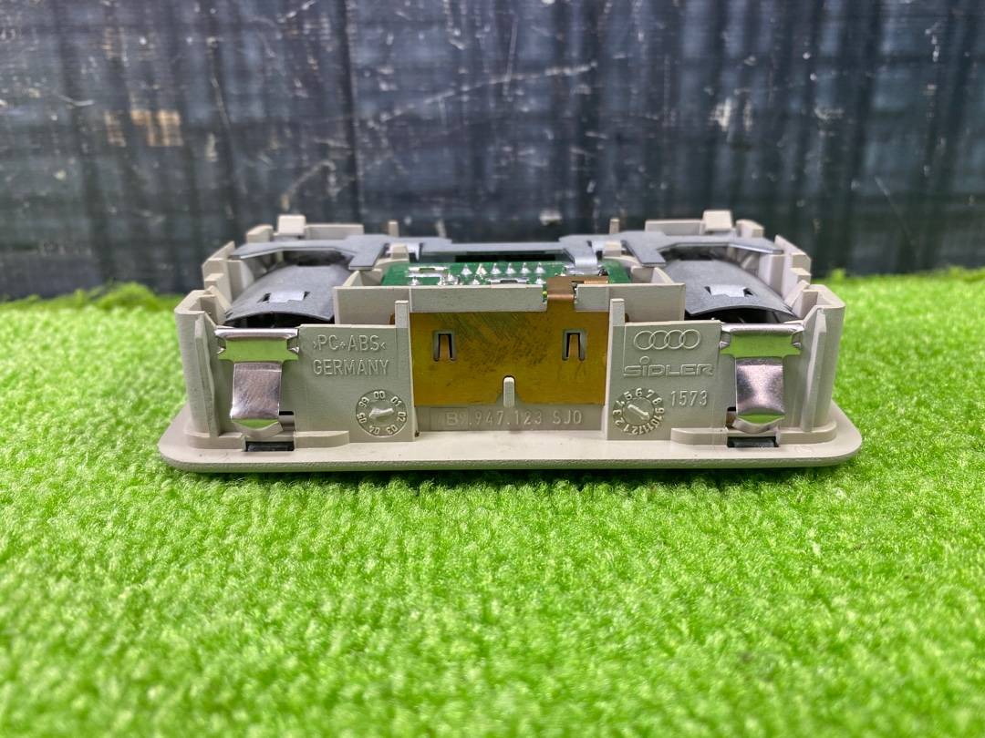 Плафон салона, 250 рублей, Красноярск