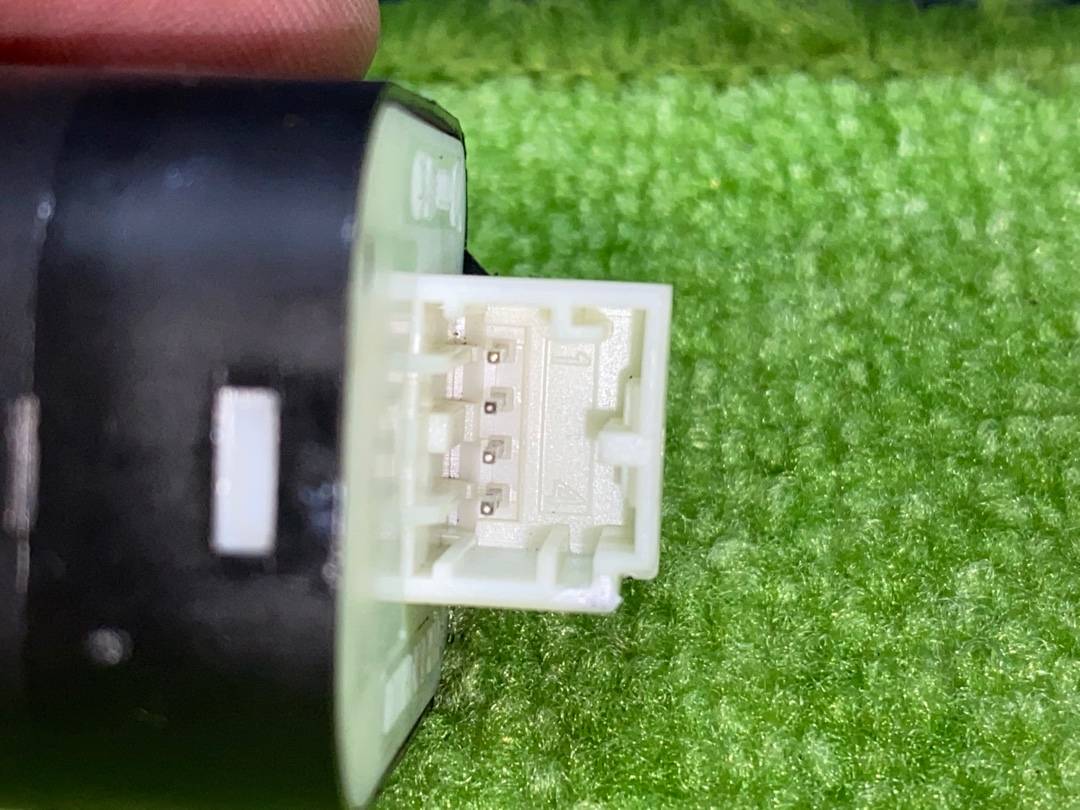 Кнопка регулировки зеркал, 600 рублей, Красноярск