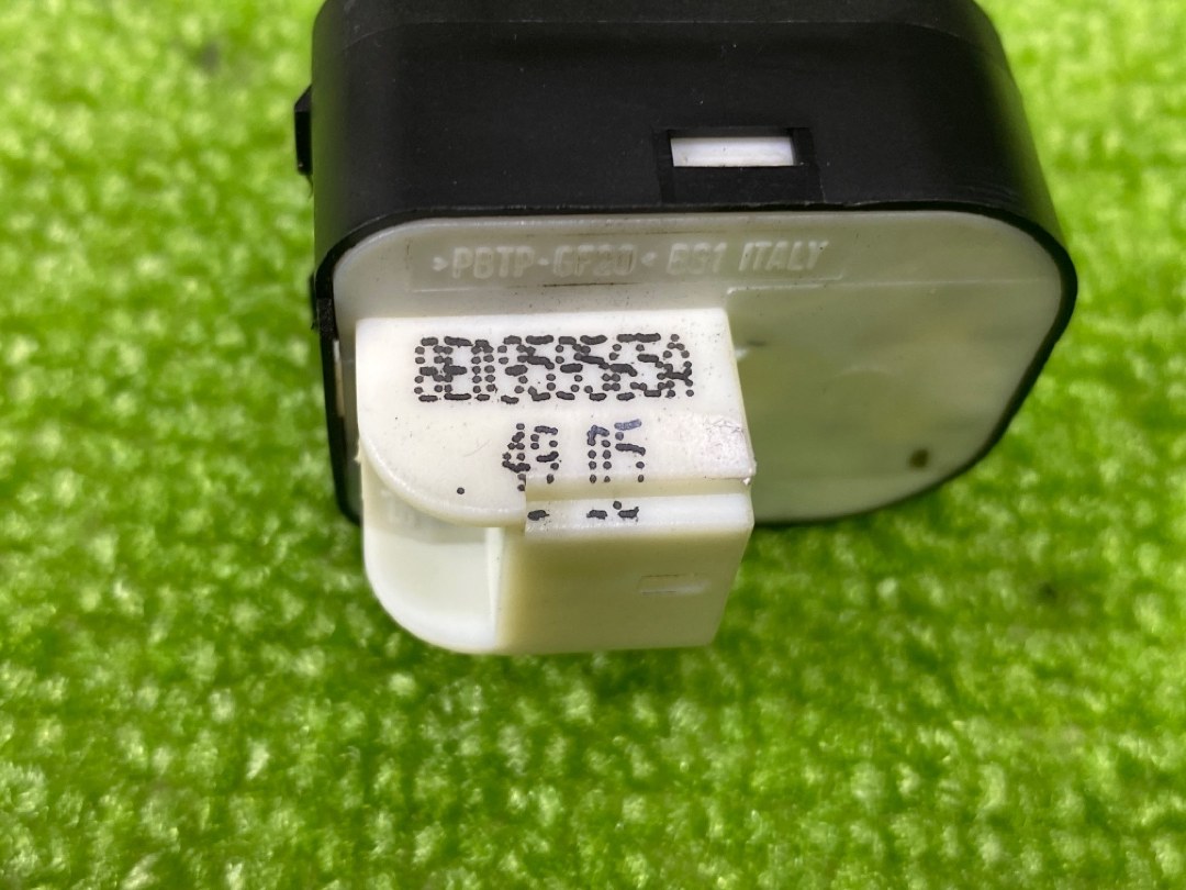 Кнопка регулировки зеркал, 600 рублей, Красноярск