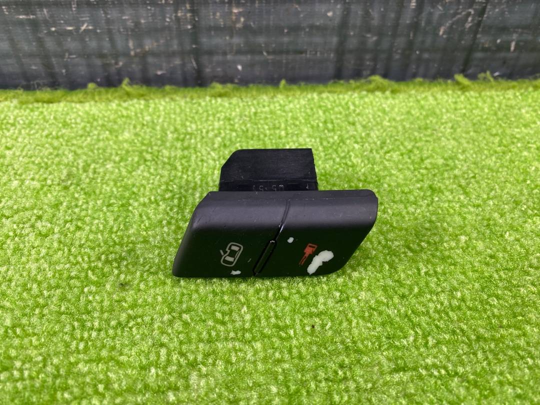 Кнопка центрального замка, 225 рублей, Красноярск