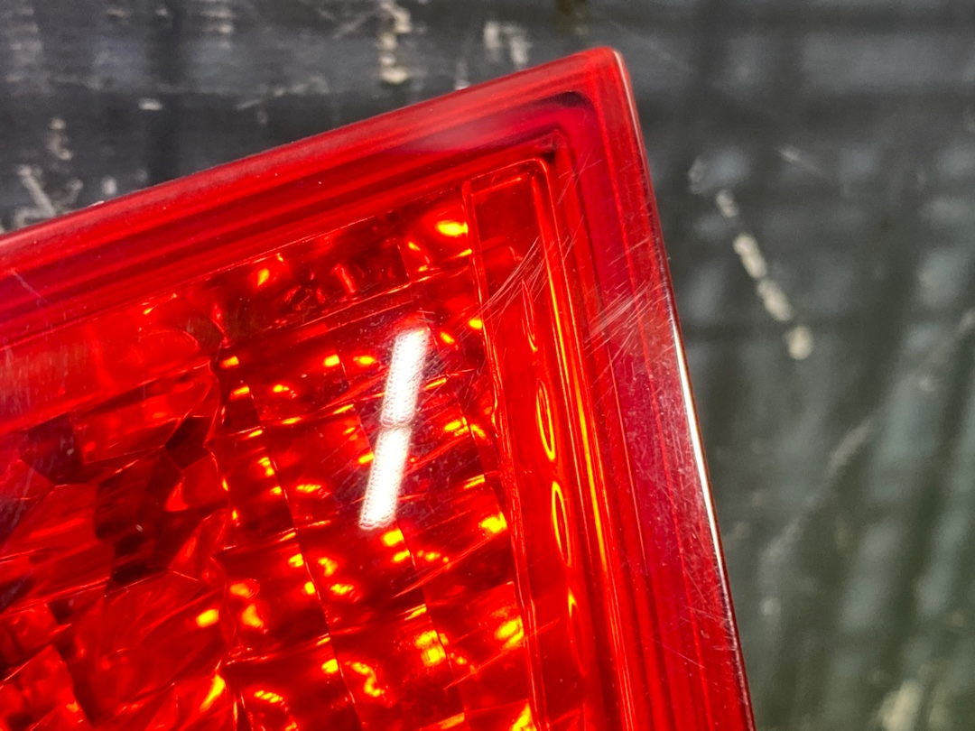 Фонарь в крышку багажника, 1000 рублей, Красноярск