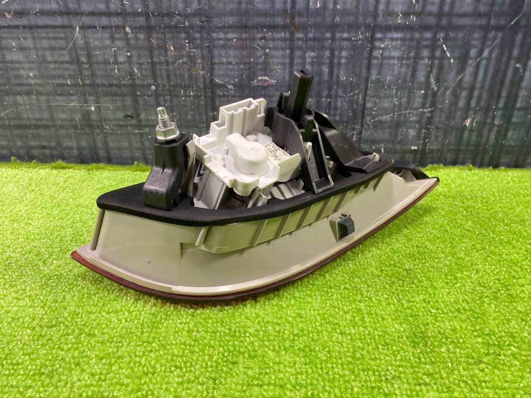 Фонарь в крышку багажника, 1000 рублей, Красноярск