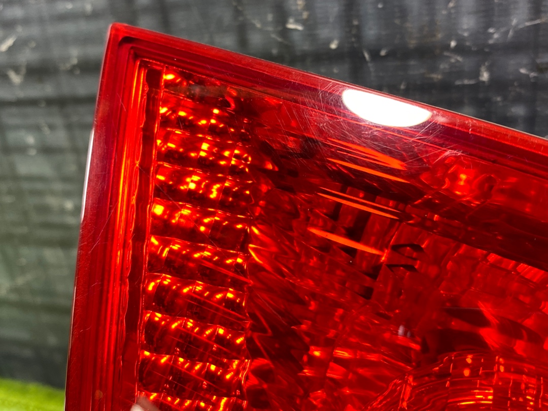 Фонарь в крышку багажника, 1000 рублей, Красноярск