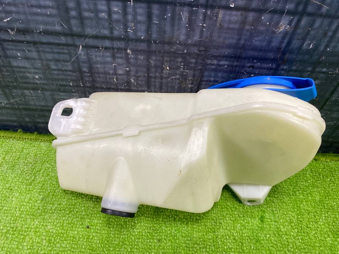 Бачок омывателя, 500 рублей, Красноярск