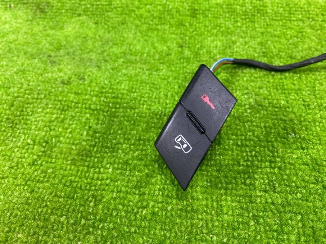 Кнопка центрального замка, 420 рублей, Красноярск