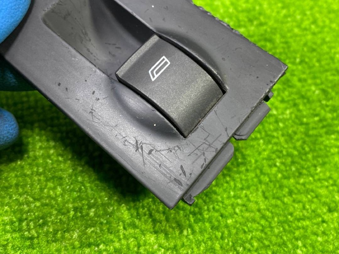 Кнопка стеклоподъемника, 330 рублей, Красноярск