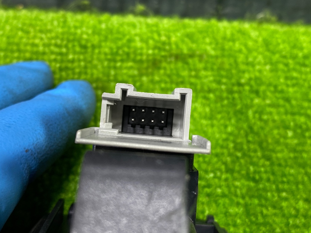 Кнопка стеклоподъемника, 330 рублей, Красноярск