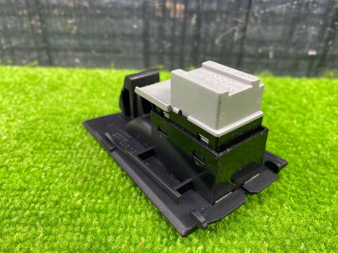 Кнопка стеклоподъемника, 330 рублей, Красноярск