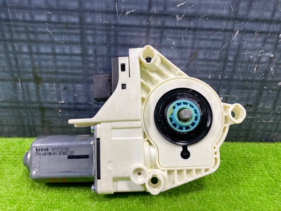 Мотор стеклоподъемника, 900 рублей, Красноярск