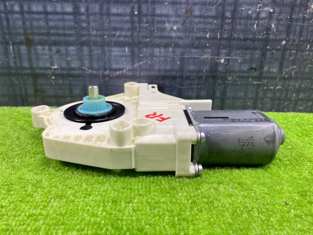 Мотор стеклоподъемника, 900 рублей, Красноярск